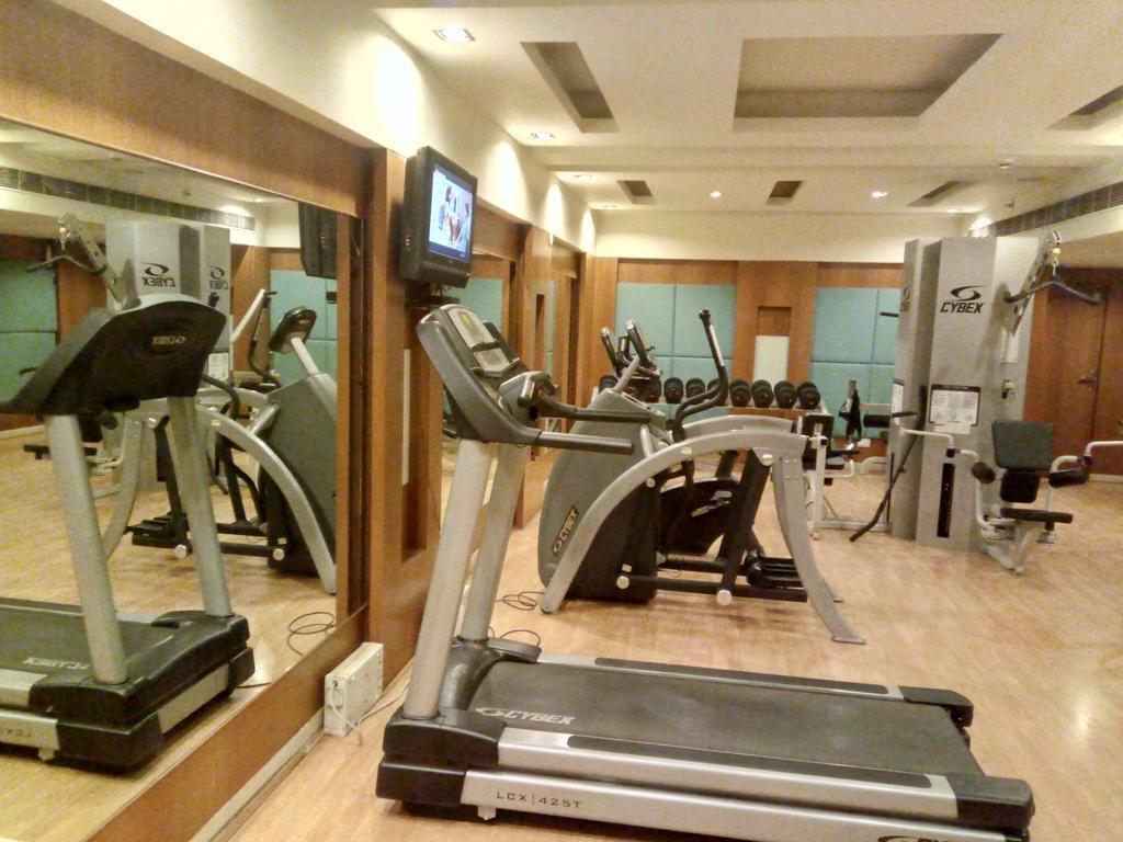 Hampshire Plaza Hyderabad Exterior foto