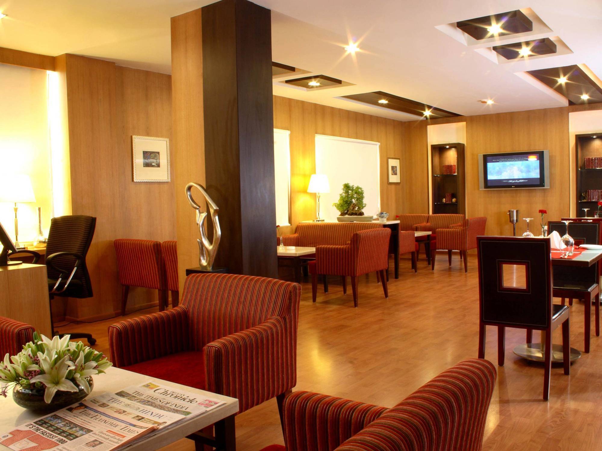 Hampshire Plaza Hyderabad Exterior foto