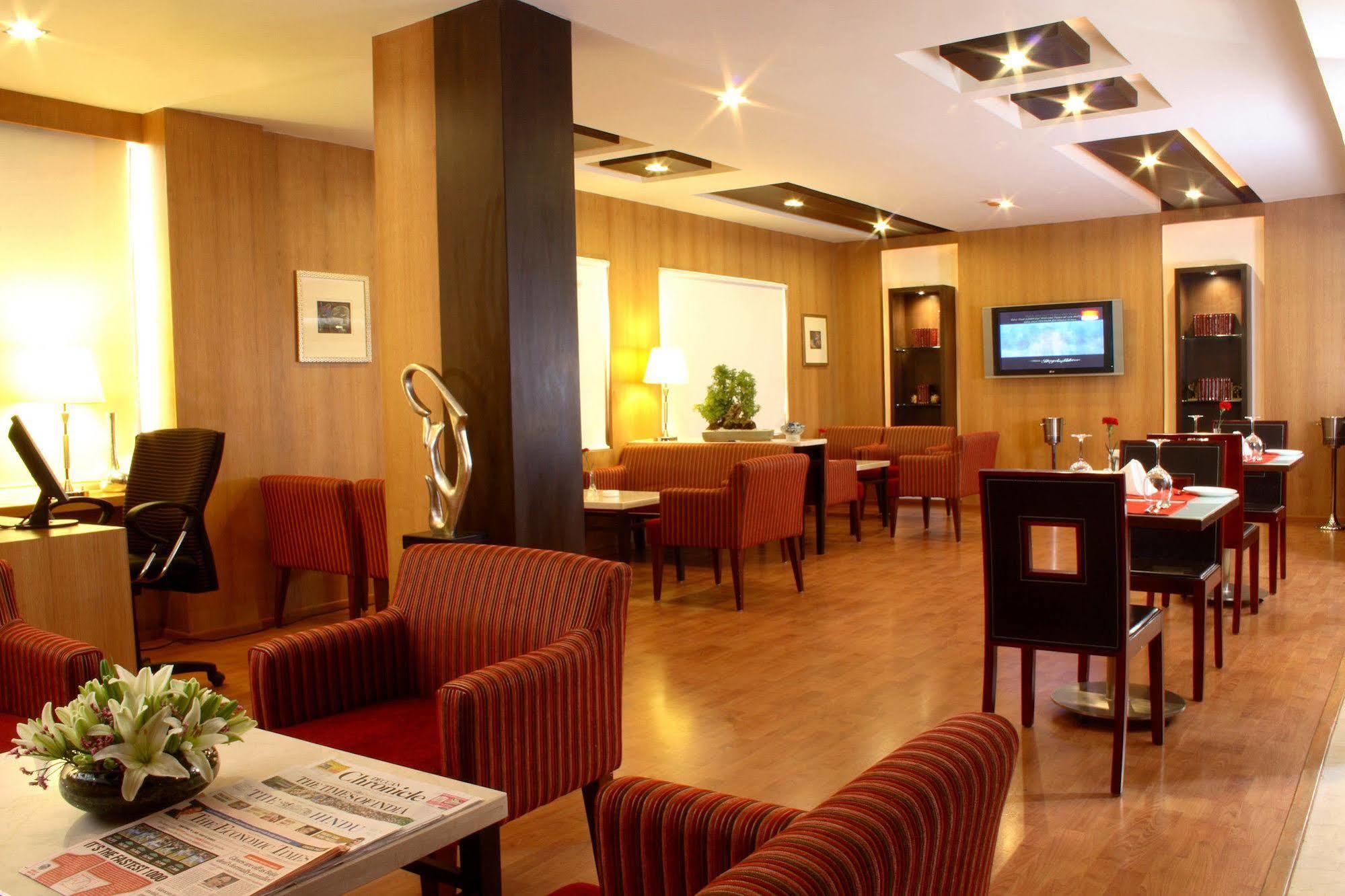 Hampshire Plaza Hyderabad Exterior foto