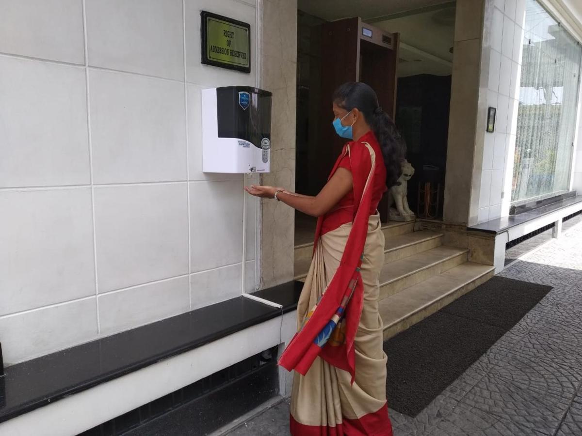Hampshire Plaza Hyderabad Exterior foto